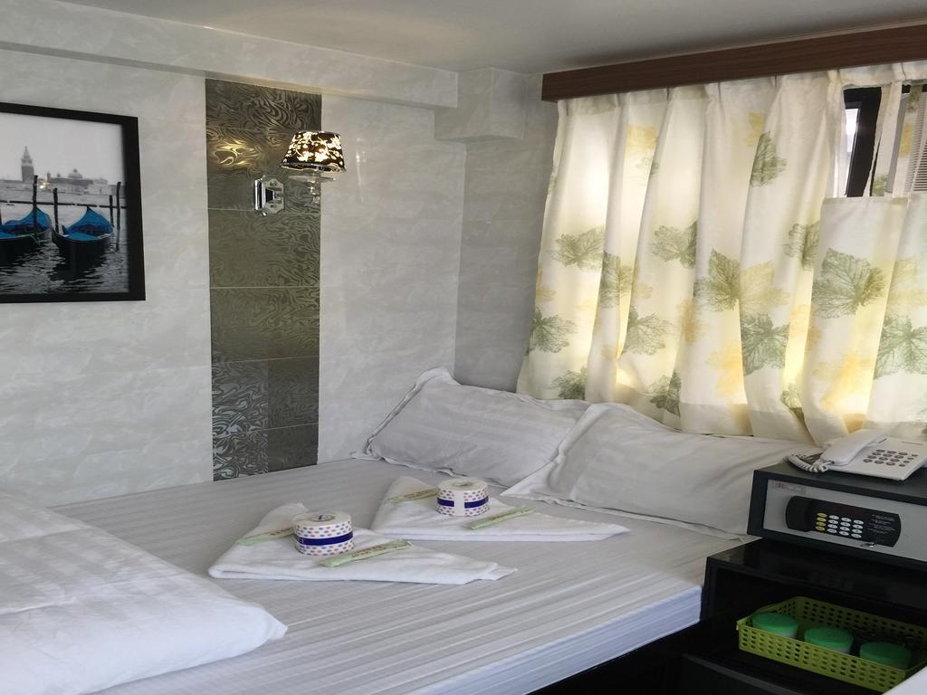 Skyview Hostel Гонконг Екстер'єр фото